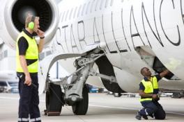 Lufthansa Technik Switzerland sticks with AMOS